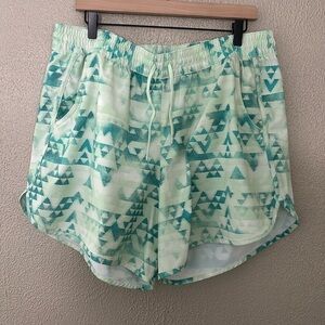 Women’s Plus Size Columbia Athletic Shorts, 1X